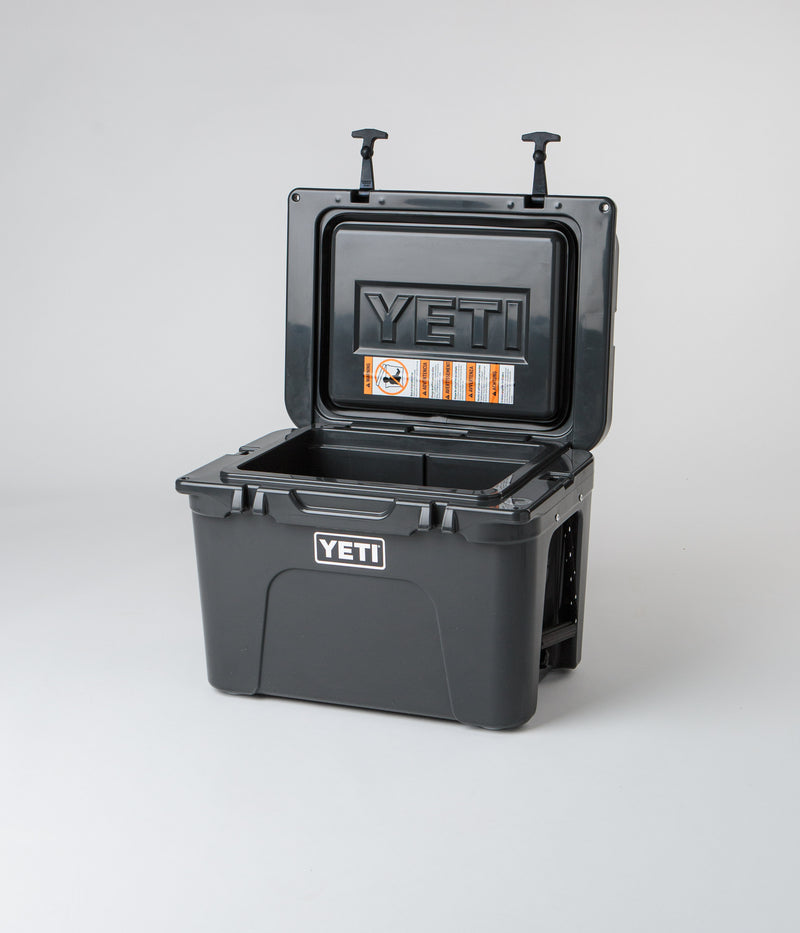 Yeti Tundra 35 Hard Cooler in Charcoal