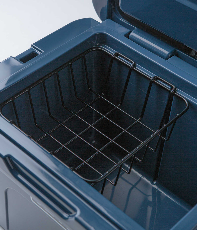 Yeti Tundra 35 Hard Cooler in Navy