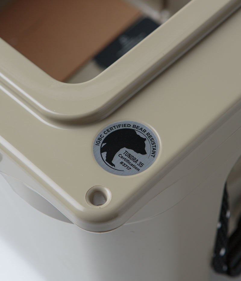Yeti Tundra 35 Hard Cooler in Tan